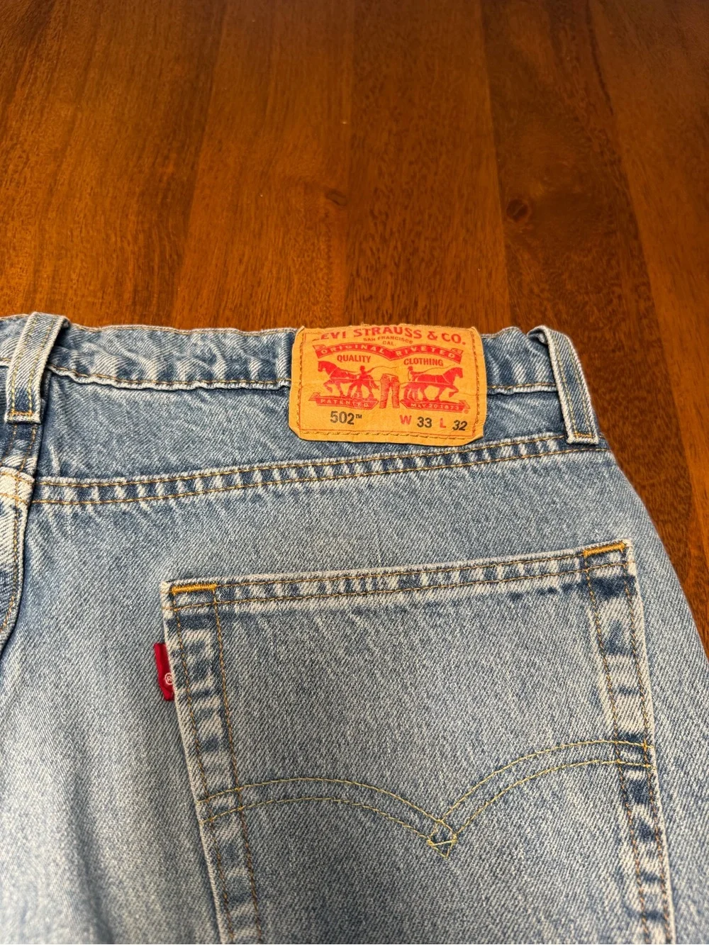 Levi's 502 Taper Fit Light Wash 33 x 32 Men's Denim Blue Jeans